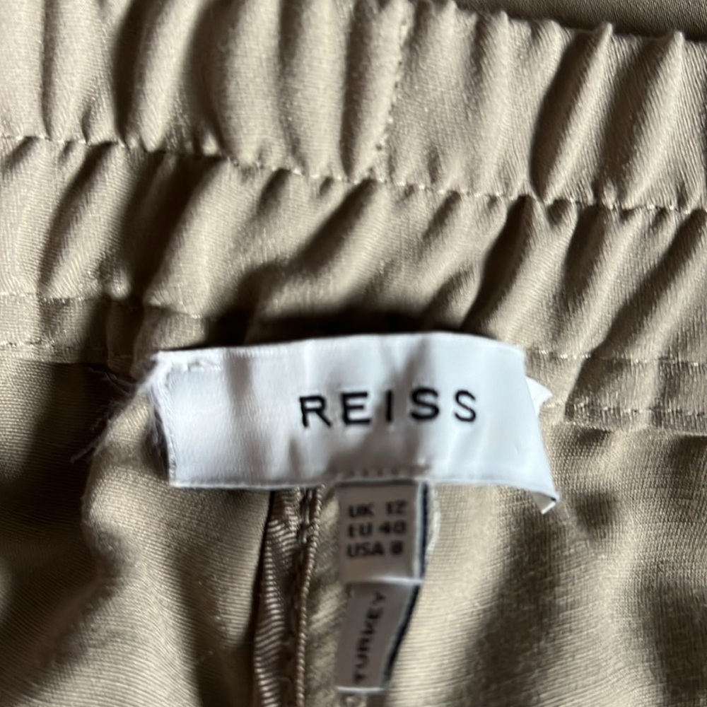 Reiss - Picture 4 of 10